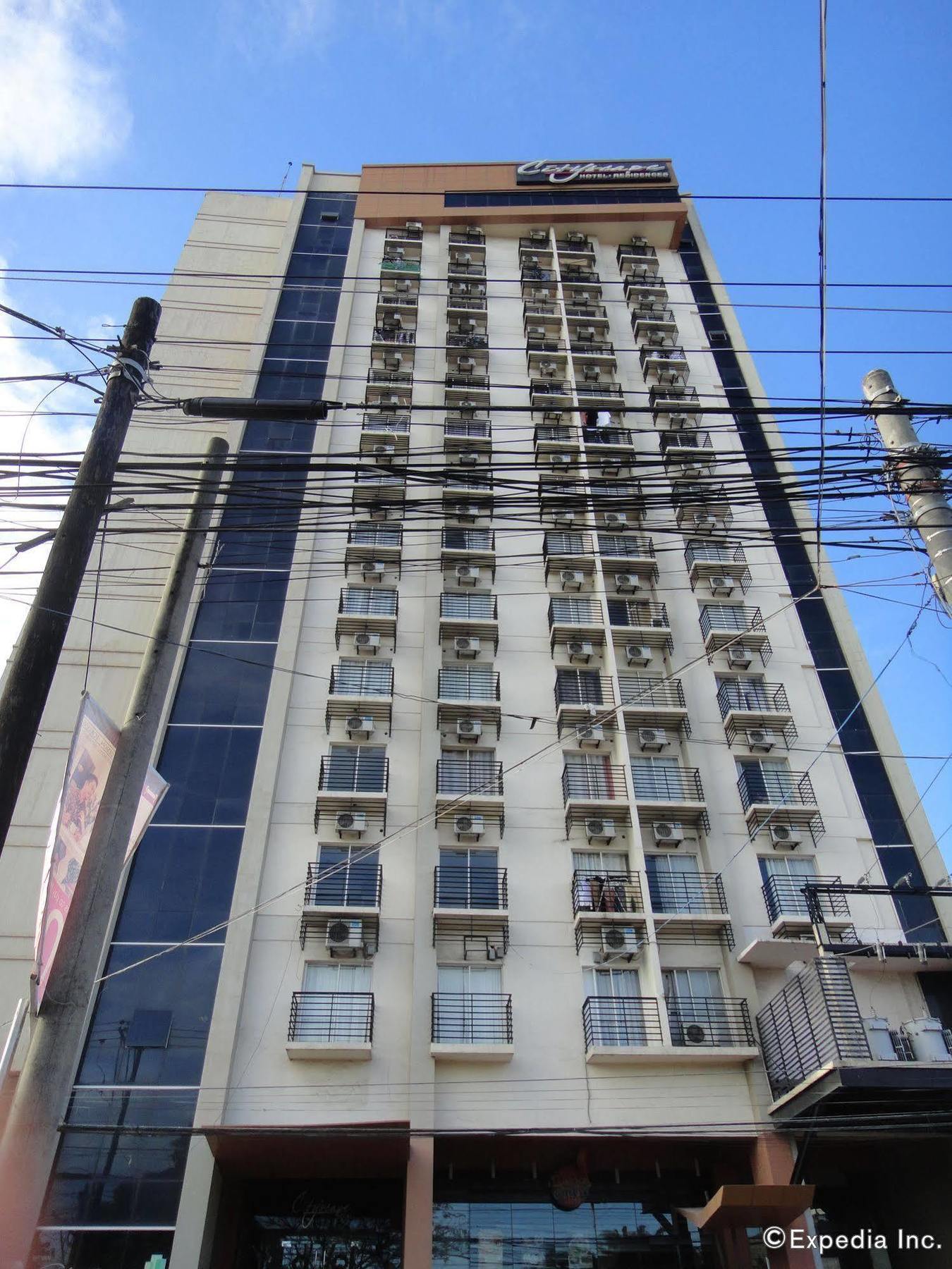 Cityscape Hotel Mandaue Exterior foto