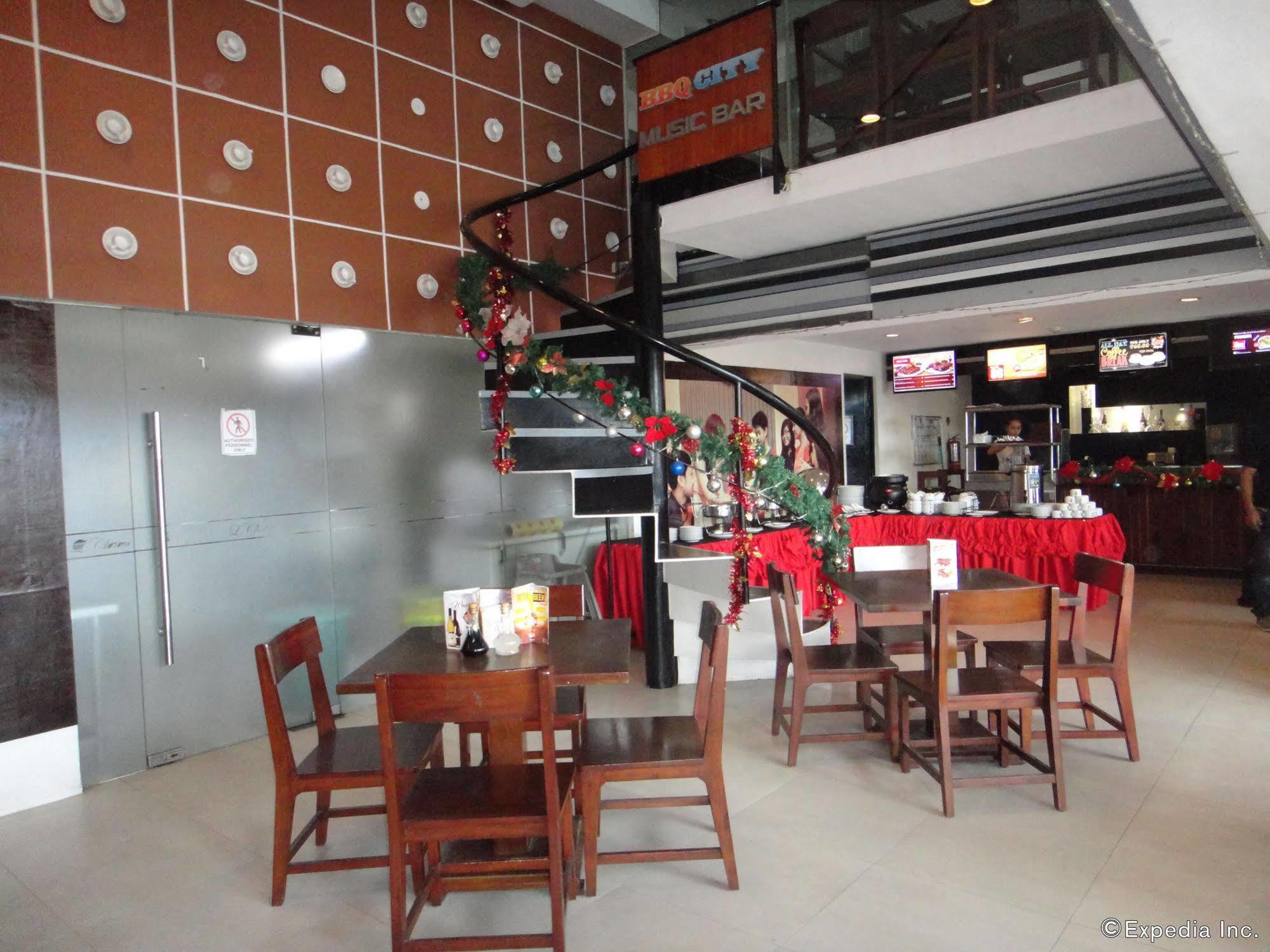 Cityscape Hotel Mandaue Exterior foto
